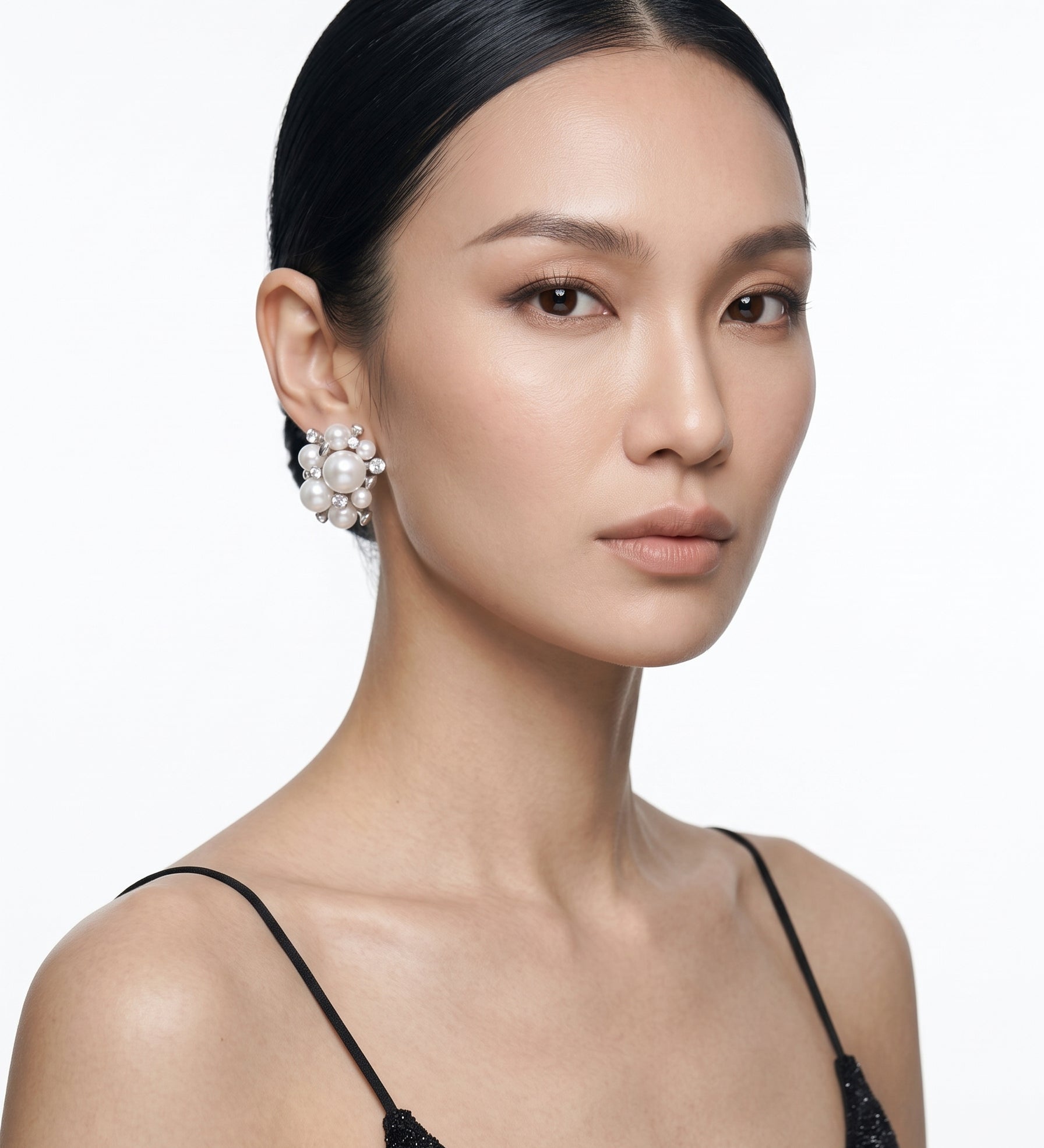 DAISY CRYSTAL STUD EARRING