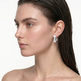 ICY SPARK STUD EARRING