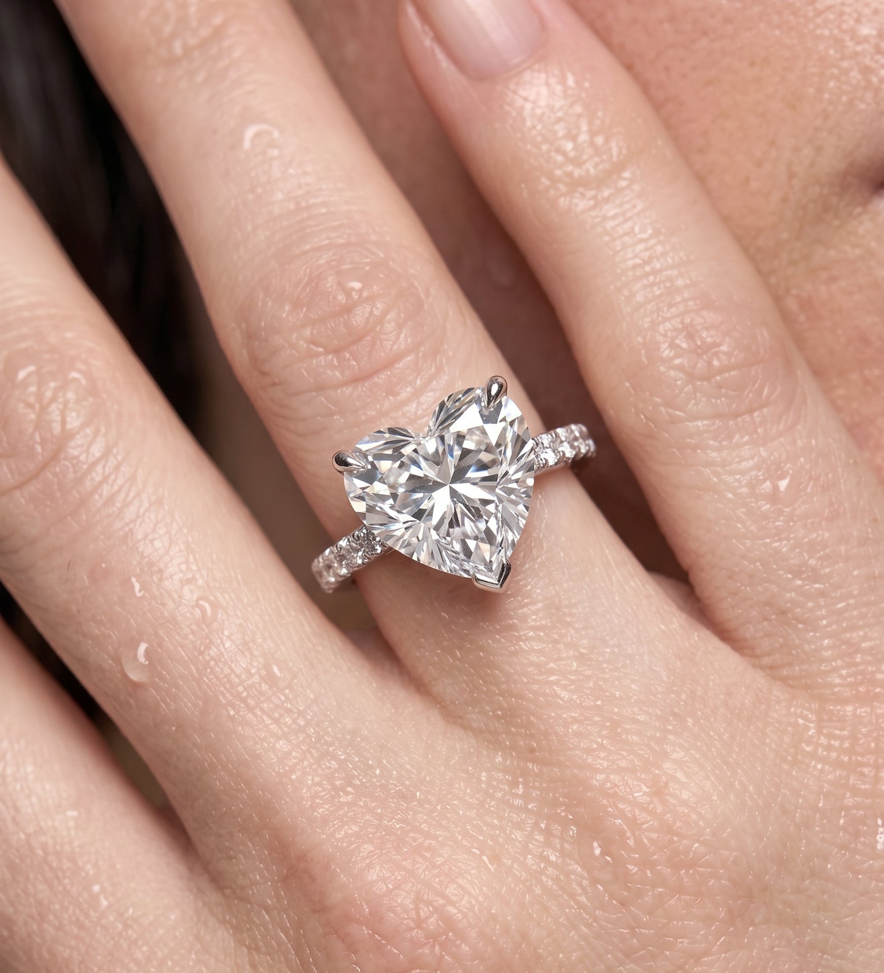 HEART GLAM RING