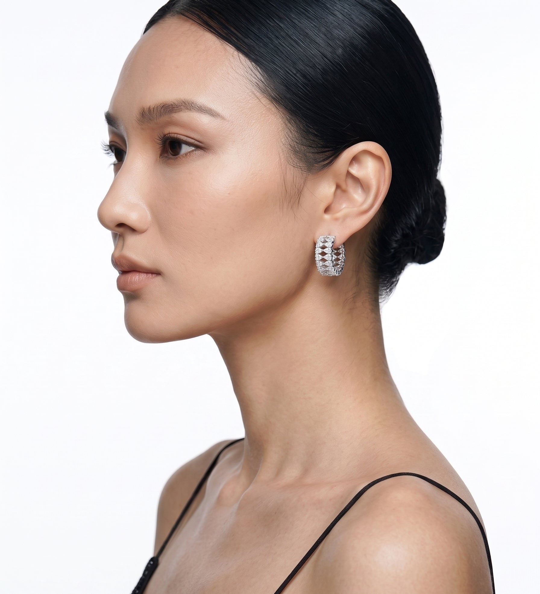 ELEGANT CRYSTAL BAR EARRING
