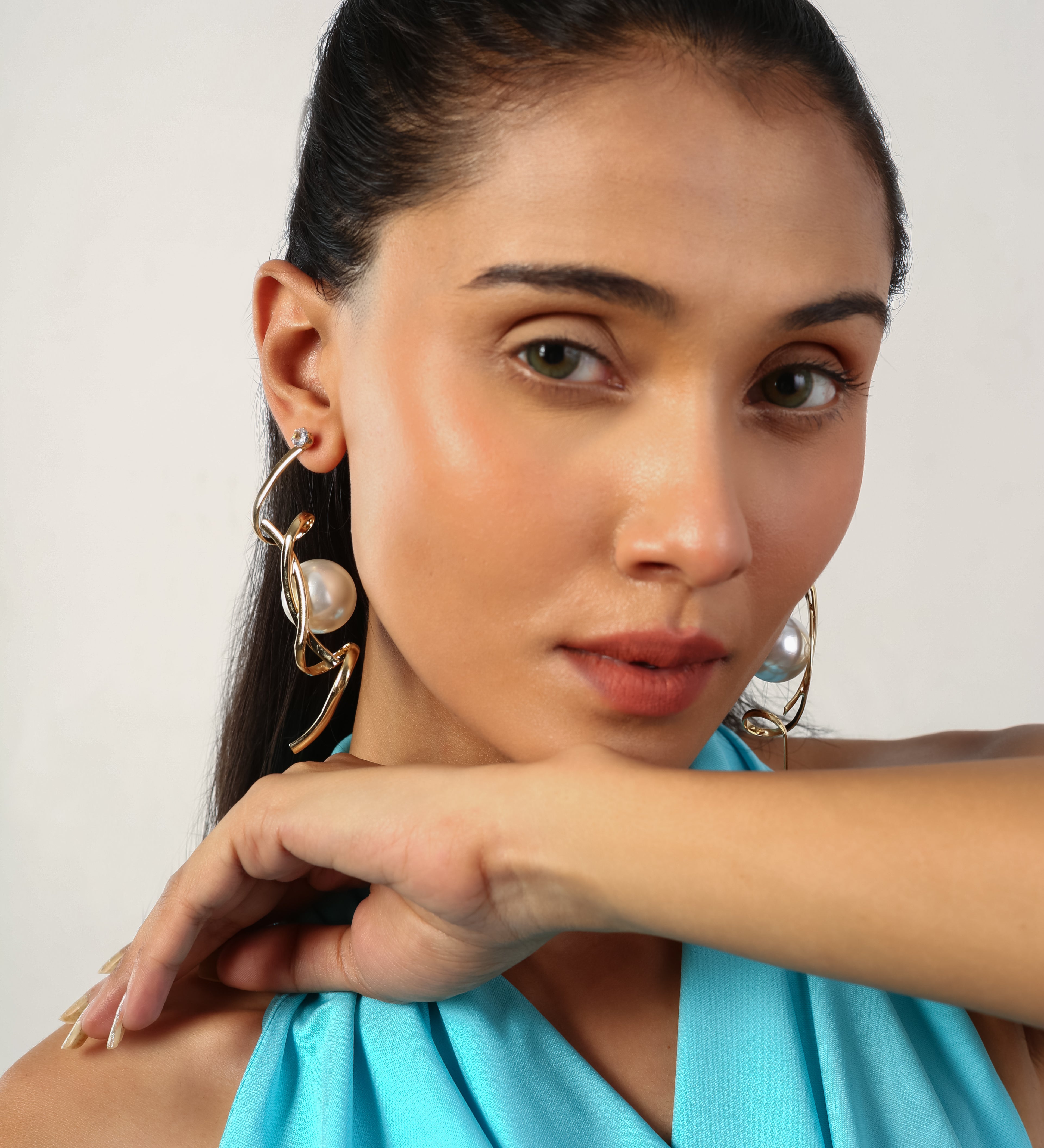 GOLD PLATES TWIST ANTITARNISH EARRING