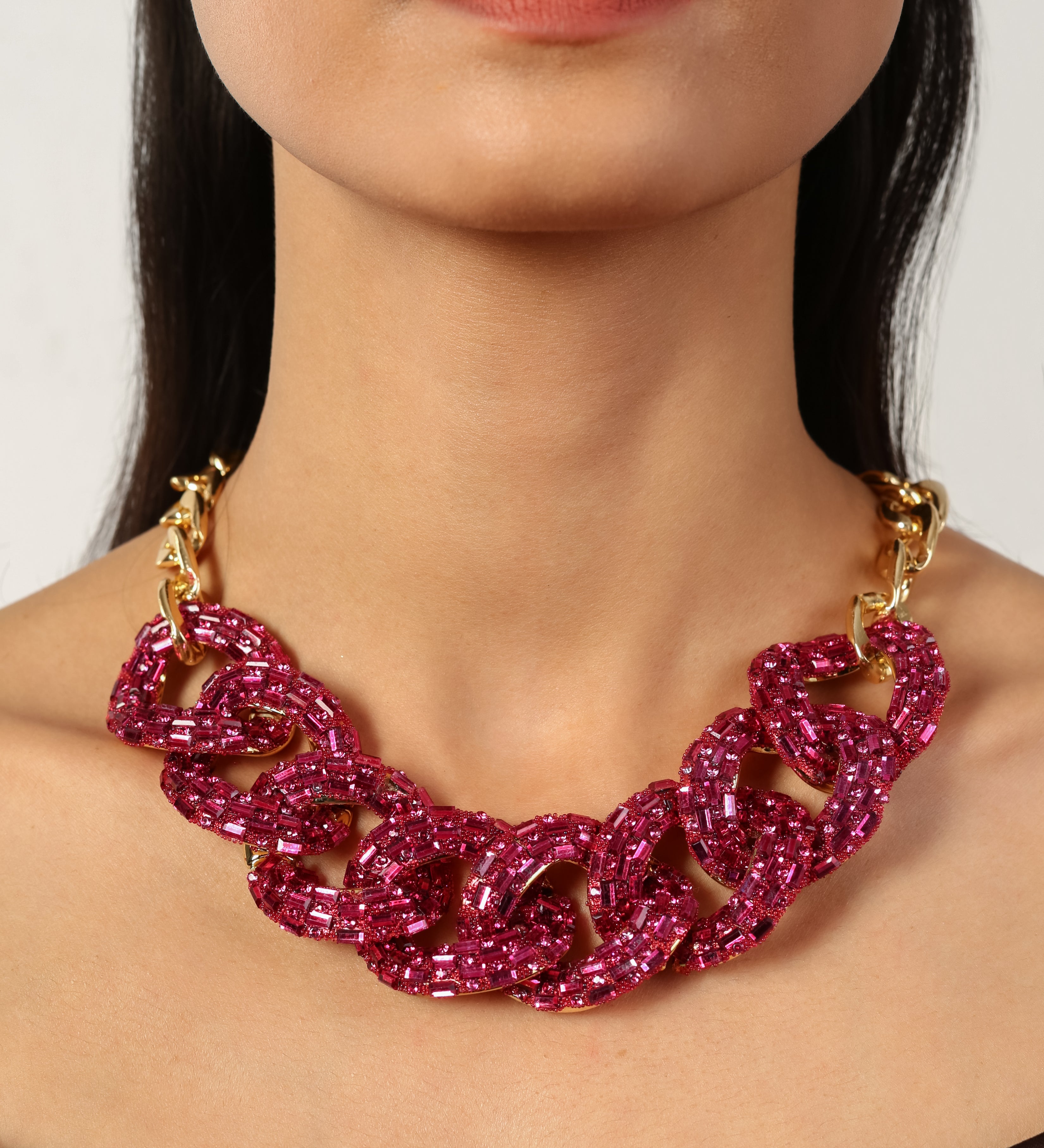 Glowing Classic Necklace With Adjustable Chain