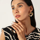 CIRCULLAR MAIN CHARACTER GOLD PLATED EARRING