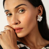 ICONIC FLORAL ANTITARNISH EARRING